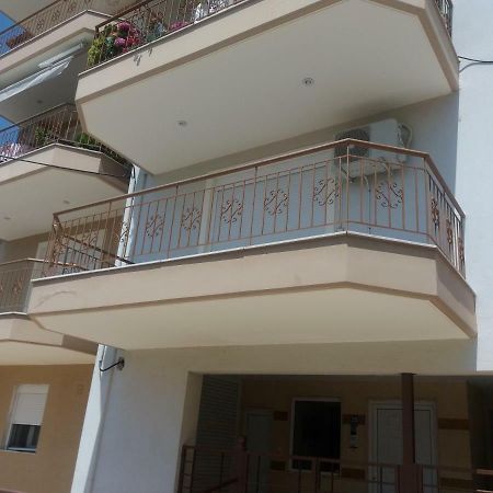 Jordan'S 4Th Appartment At Nea Michaniona Exterior foto